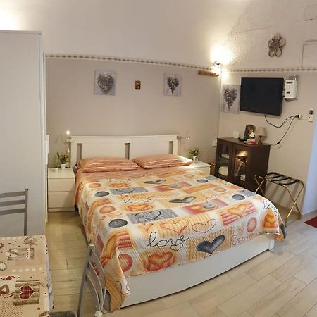 Giovanni S Little House Катанія Екстер'єр фото