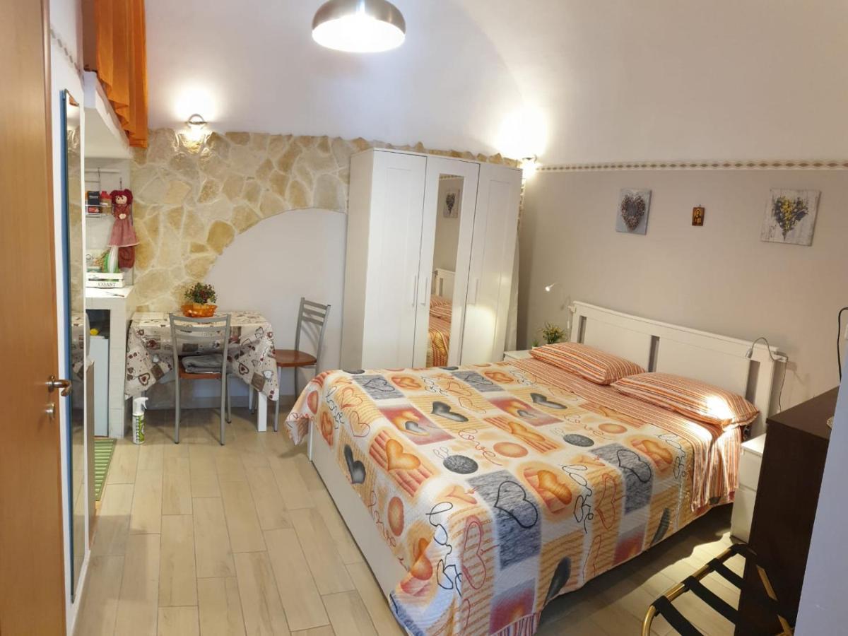 Giovanni S Little House Катанія Екстер'єр фото